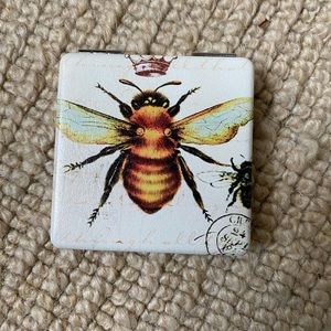 Queen Bee Compact Mirror